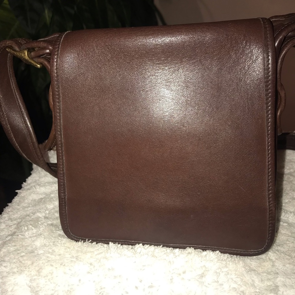 Unbranded person